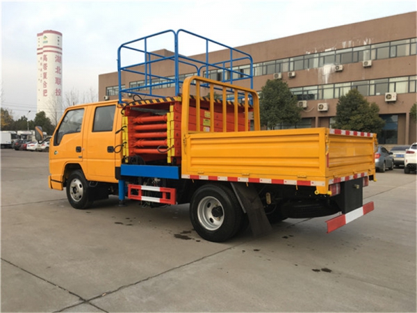 （國(guó)六）江鈴10米剪叉式升降平臺(tái)高空作業(yè)車(chē)